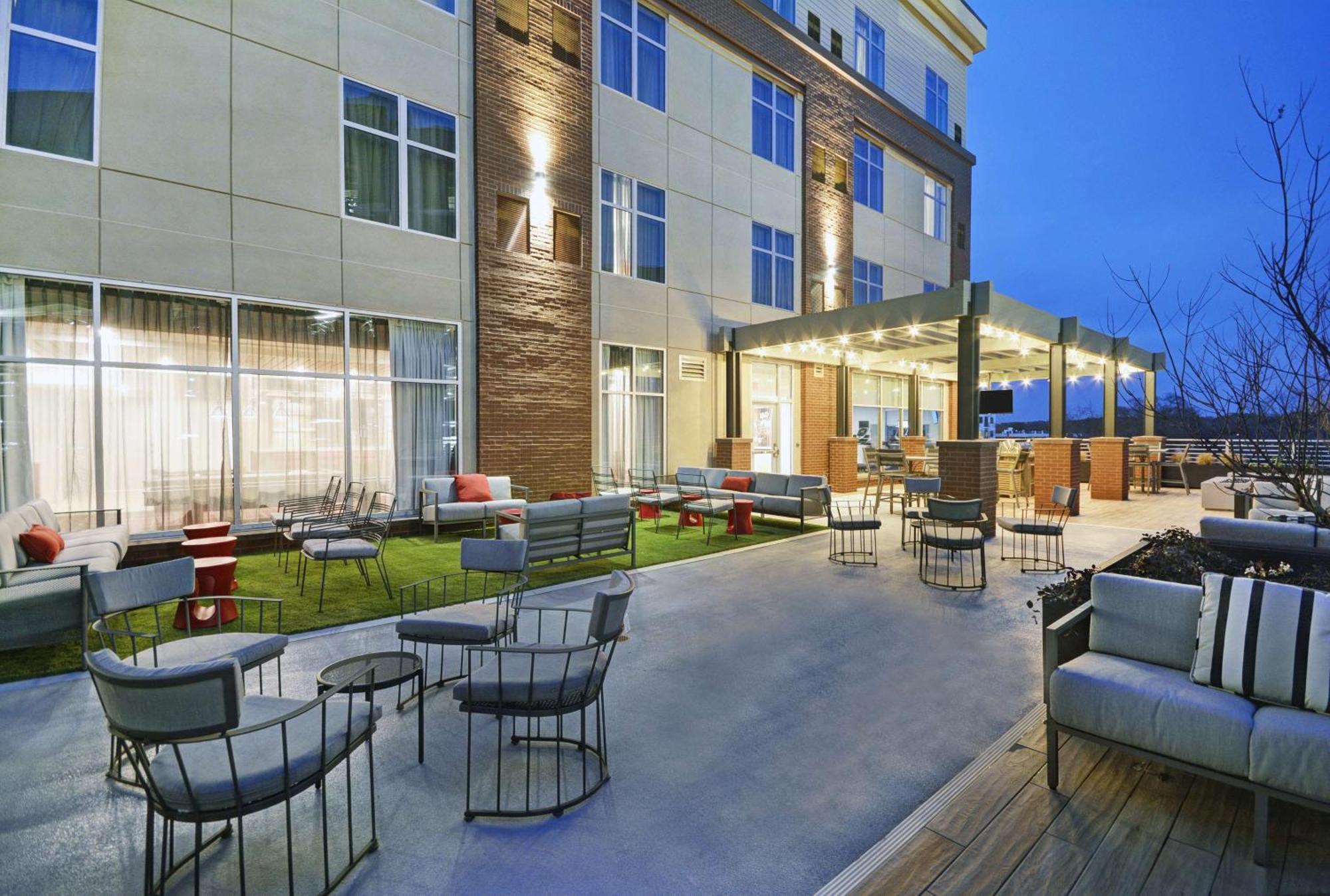 Homewood Suites By Hilton Athens Downtown University Area Buitenkant foto